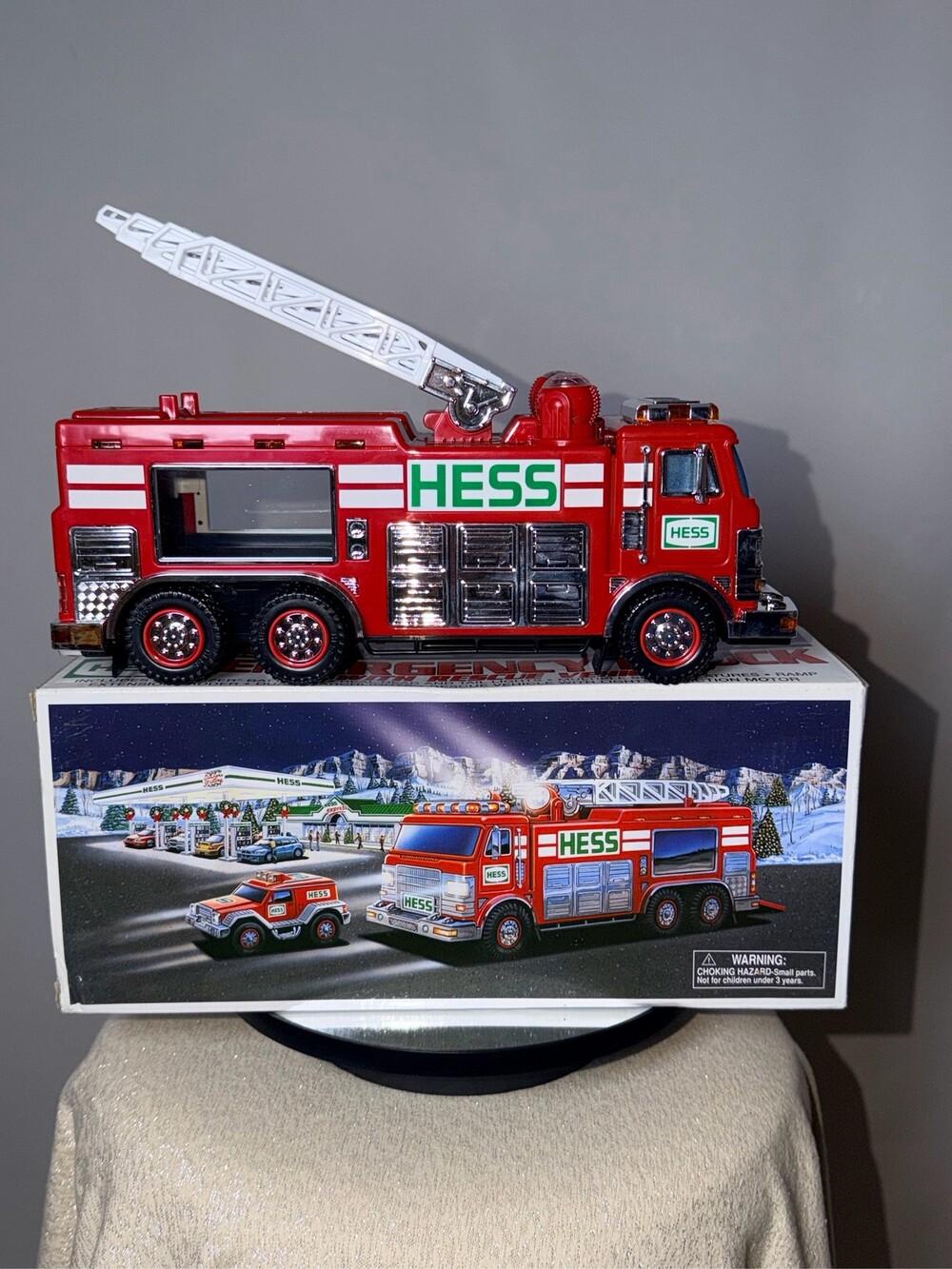 2005 Hess Emergency Truck with Rescue Vehicle Toy in Box